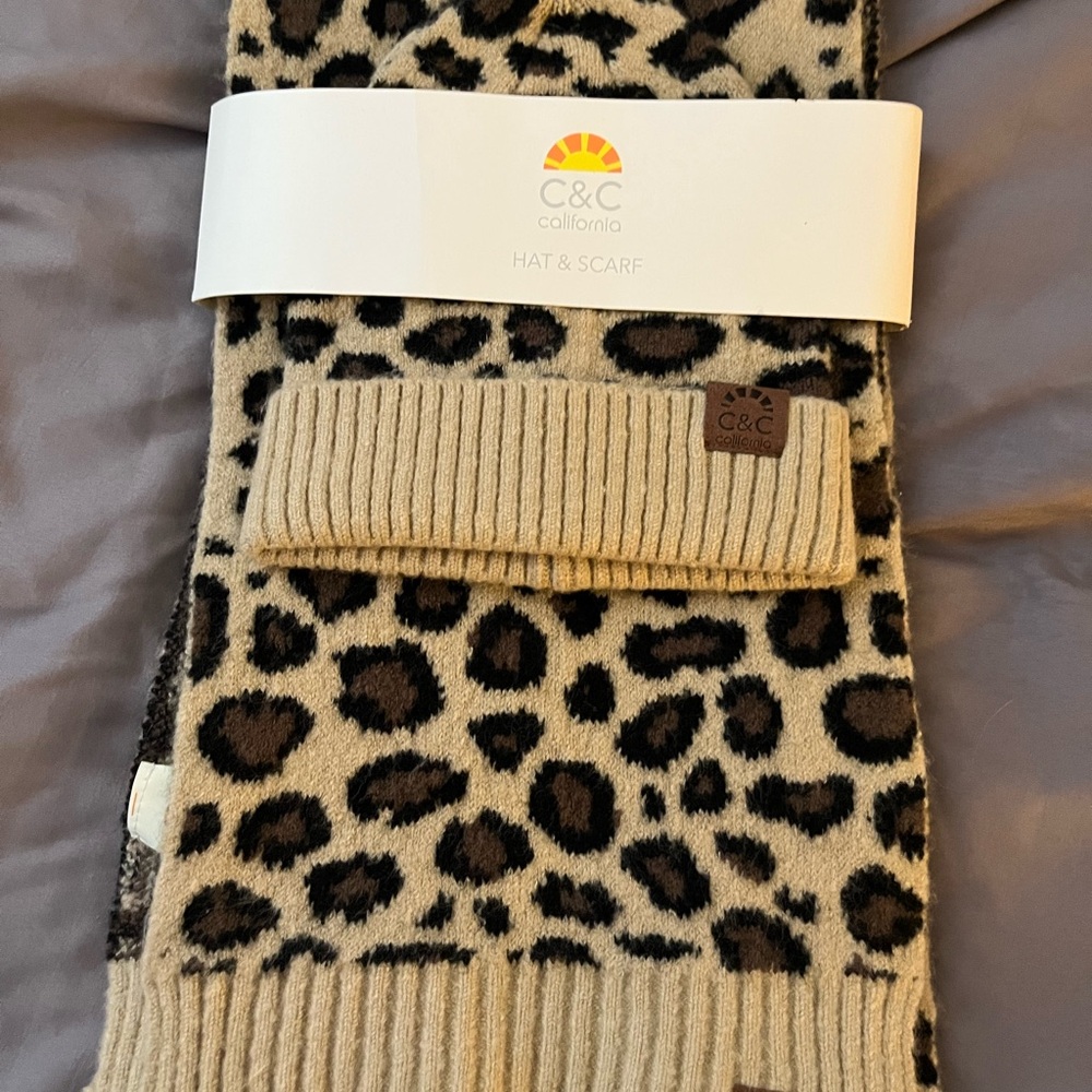 C&C California leopard scarf and hat